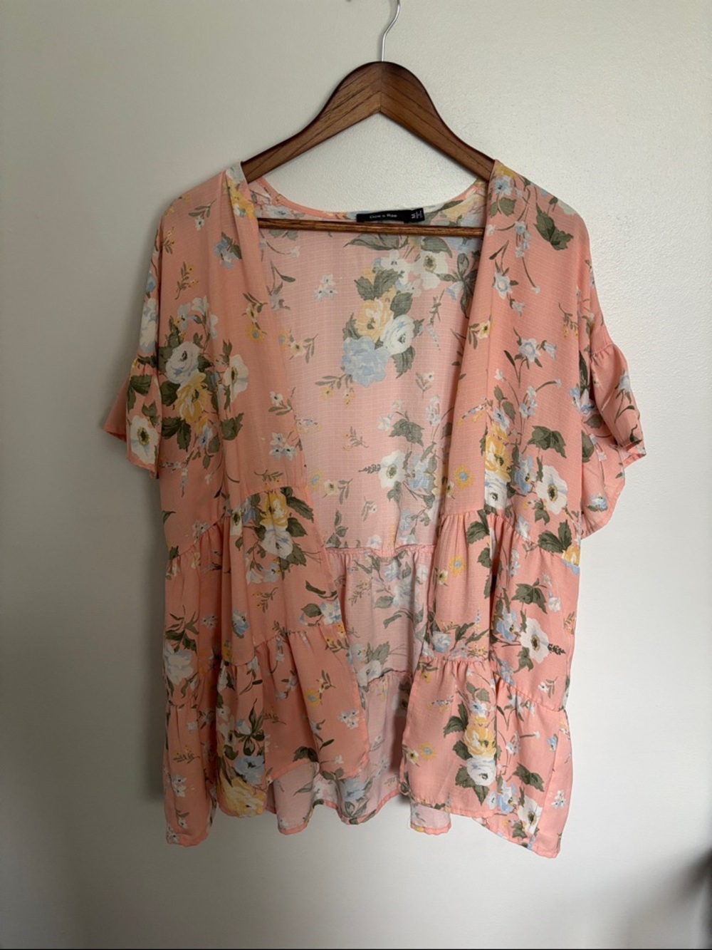 Doe & Rae Peach Floral Open-Front Kimono
